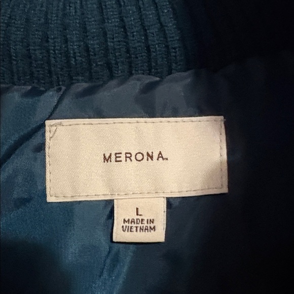 Vest - Picture 3 of 5